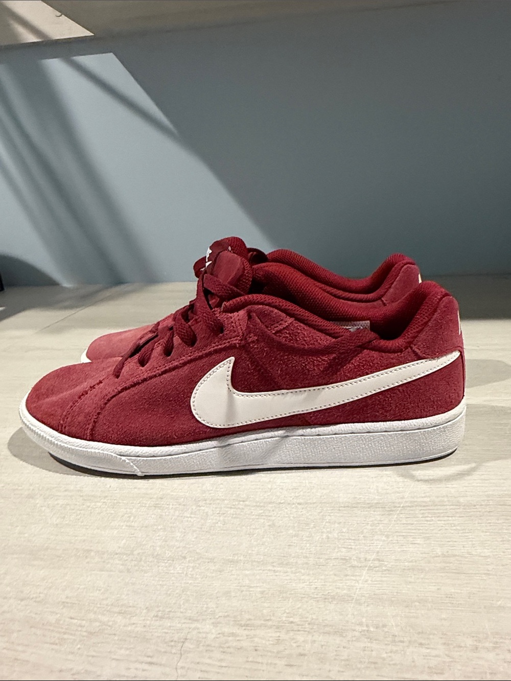 Nike Men’s ' Court Royale Suede Sneakers  WORN ONCE